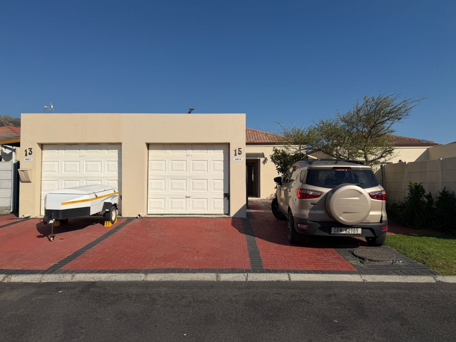 2 Bedroom Property for Sale in Anchorage Park Western Cape